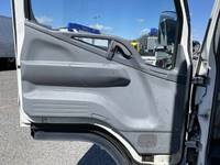 三菱ふそうキャンターアルミバン小型（2t・3t）[写真30]