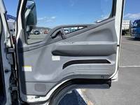 三菱ふそうキャンターアルミバン小型（2t・3t）[写真31]