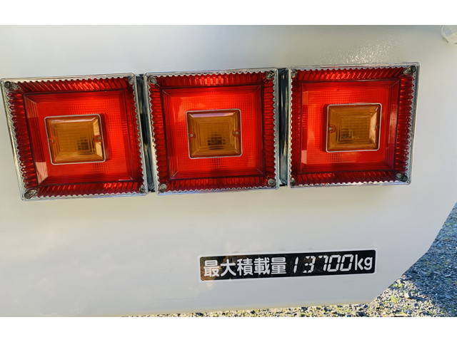 いすゞギガセルフローダー大型（10t）[写真12]