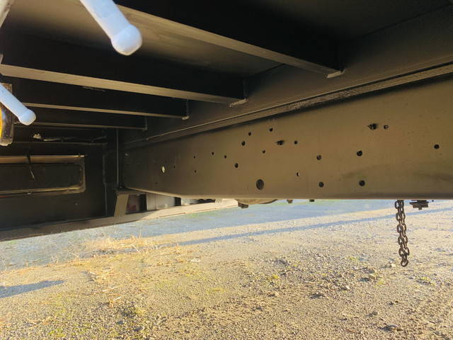 いすゞギガセルフローダー大型（10t）[写真13]