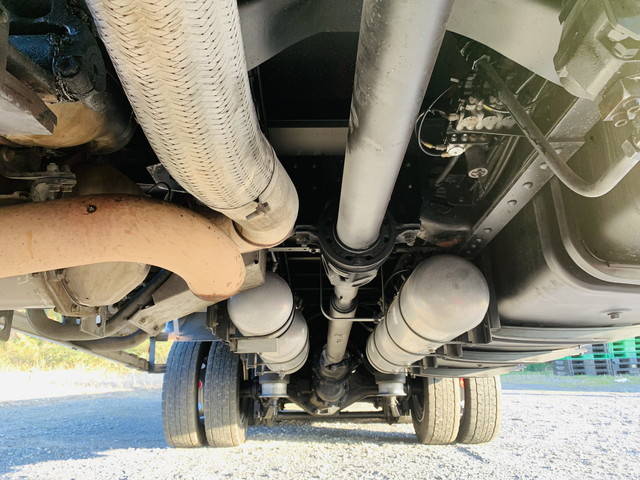 いすゞギガセルフローダー大型（10t）[写真22]