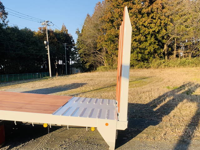 いすゞギガセルフローダー大型（10t）[写真26]