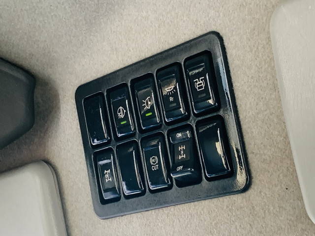 いすゞギガセルフローダー大型（10t）[写真30]