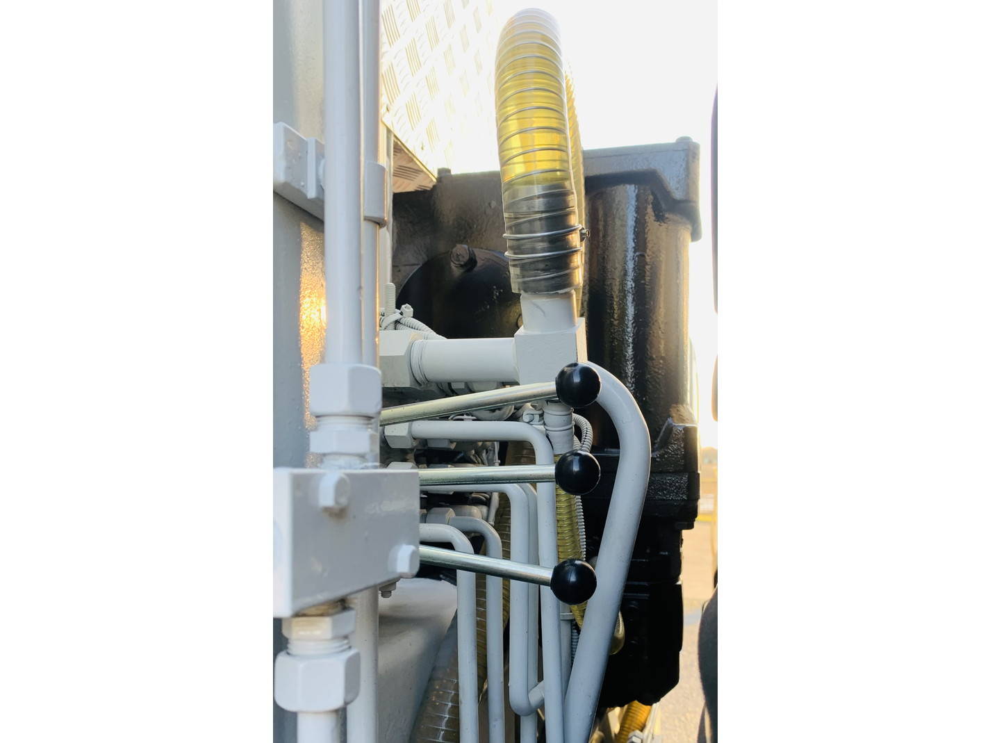 いすゞギガセルフローダー大型（10t）[写真37]