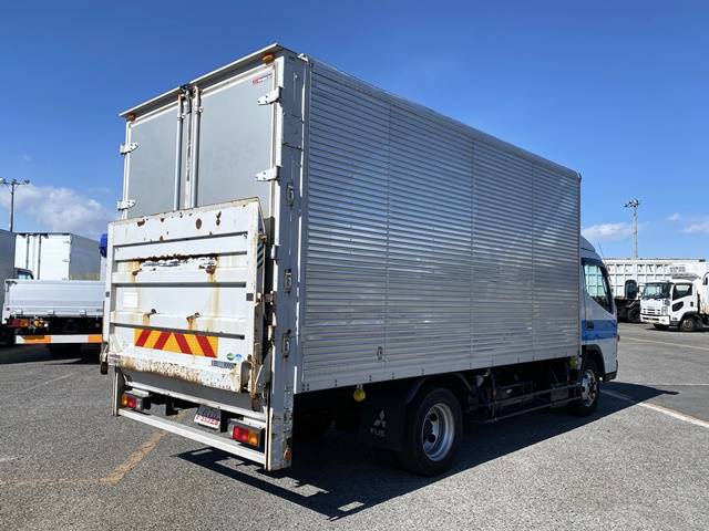 三菱ふそうキャンターアルミバン小型（2t・3t）[写真02]