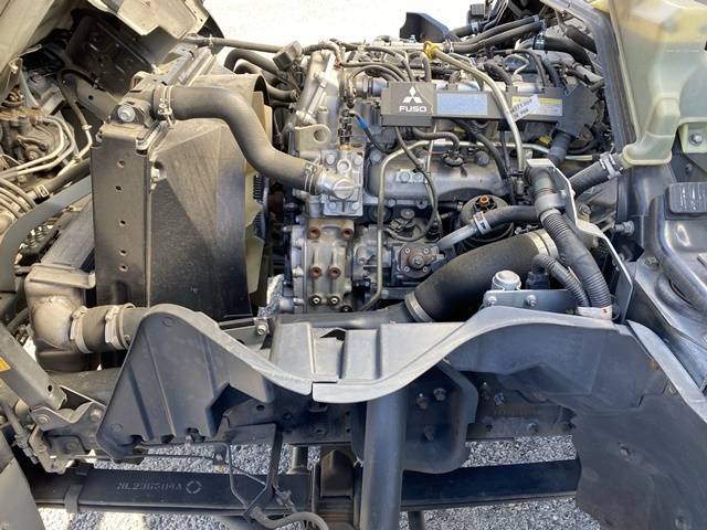 三菱ふそうキャンターアルミバン小型（2t・3t）[写真27]