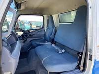 三菱ふそうキャンターアルミバン小型（2t・3t）[写真33]