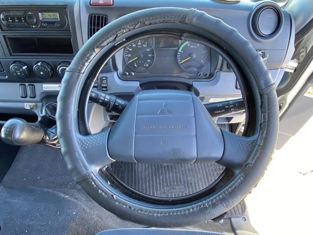 三菱ふそうキャンターアルミバン小型（2t・3t）[写真38]