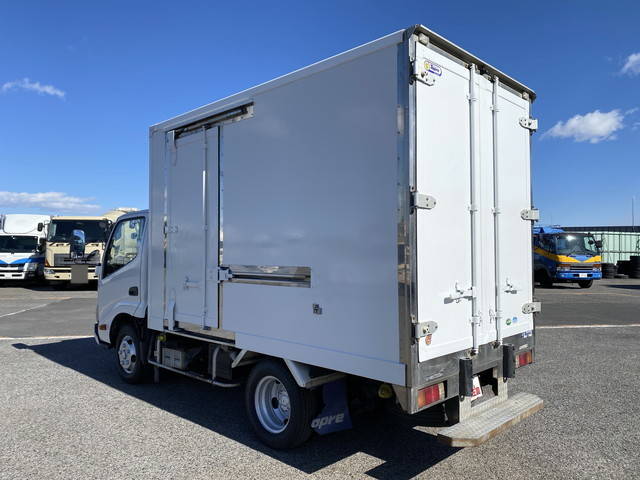 トヨタダイナ冷凍車（冷蔵車）小型（2t・3t）[写真04]