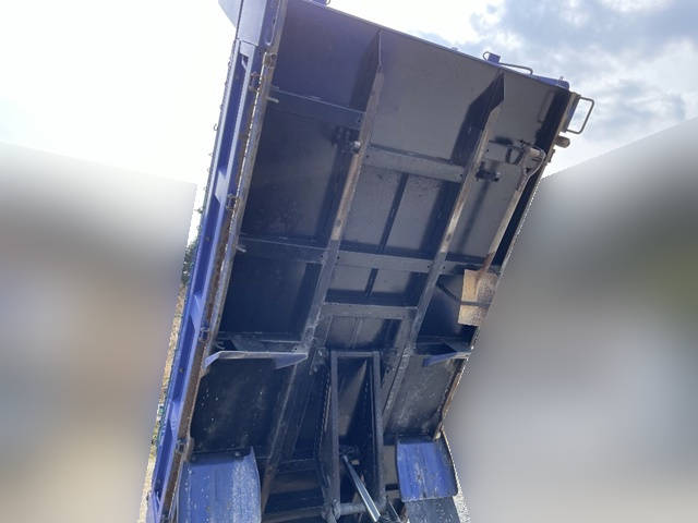 三菱ふそうキャンターダンプ小型（2t・3t）[写真13]
