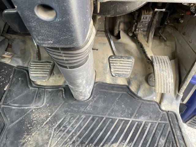 三菱ふそうキャンターダンプ小型（2t・3t）[写真37]