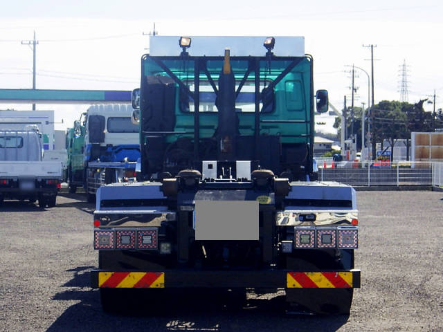 UDトラックスクオンコンテナ専用車大型（10t）[写真06]