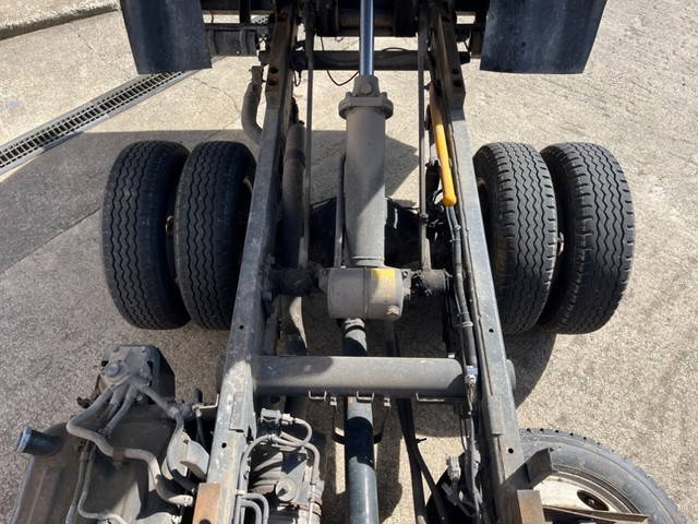 三菱ふそうキャンターダンプ小型（2t・3t）[写真12]