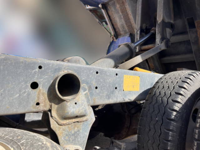 三菱ふそうキャンターダンプ小型（2t・3t）[写真13]