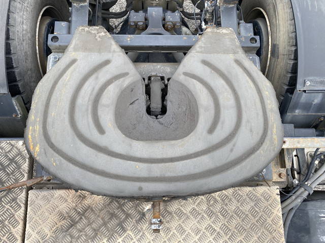 三菱ふそうスーパーグレートトレーラーヘッド（トラクターヘッド）大型（10t）[写真12]