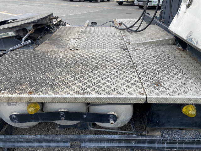 三菱ふそうスーパーグレートトレーラーヘッド（トラクターヘッド）大型（10t）[写真13]