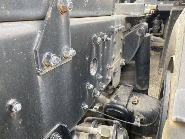 三菱ふそうスーパーグレートトレーラーヘッド（トラクターヘッド）大型（10t）[写真19]