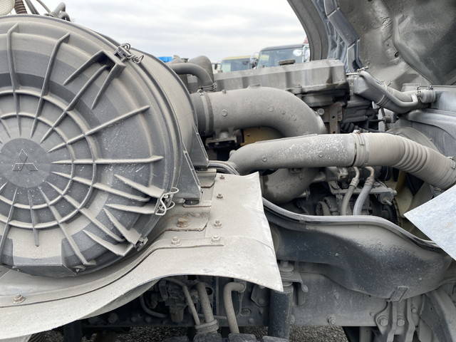 三菱ふそうスーパーグレートトレーラーヘッド（トラクターヘッド）大型（10t）[写真22]