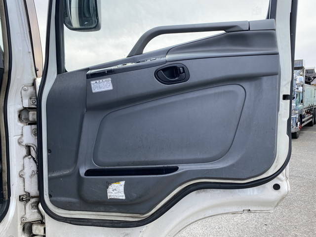 三菱ふそうスーパーグレートトレーラーヘッド（トラクターヘッド）大型（10t）[写真26]