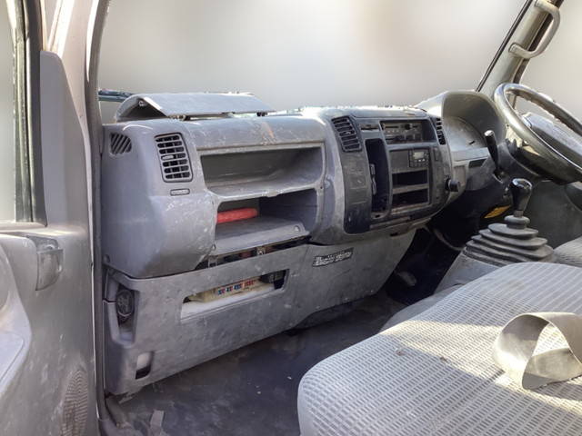 トヨタダイナ平ボディ小型（2t・3t）[写真19]