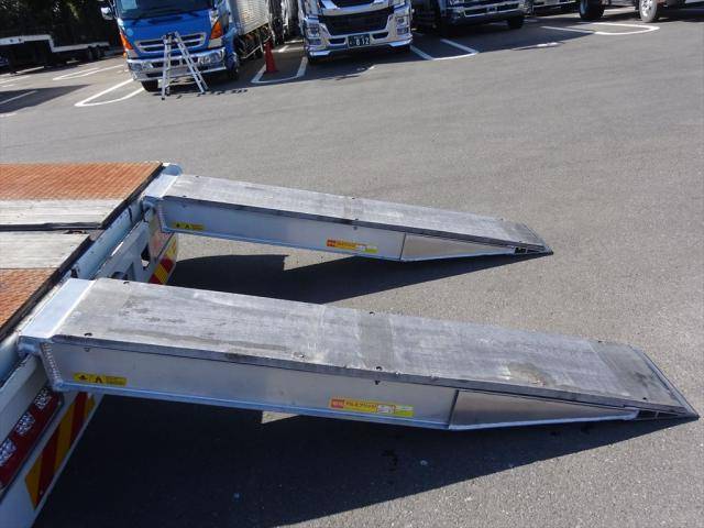 三菱ふそうファイターセルフローダー増トン（6t・8t）[写真10]