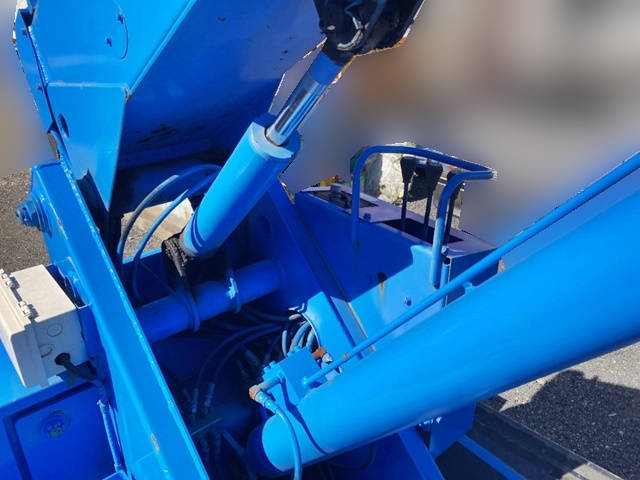 三菱ふそうキャンター高所作業車小型（2t・3t）[写真14]