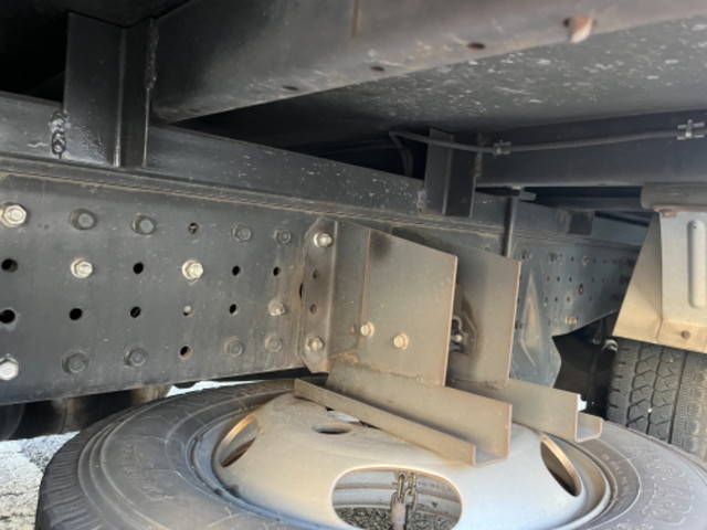 三菱ふそうキャンターアルミバン小型（2t・3t）[写真13]