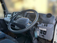 三菱ふそうキャンターアルミバン小型（2t・3t）[写真18]