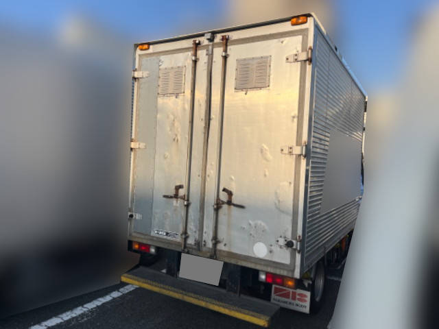 三菱ふそうキャンターアルミバン小型（2t・3t）[写真02]