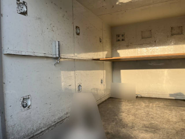 三菱ふそうキャンターアルミバン小型（2t・3t）[写真09]