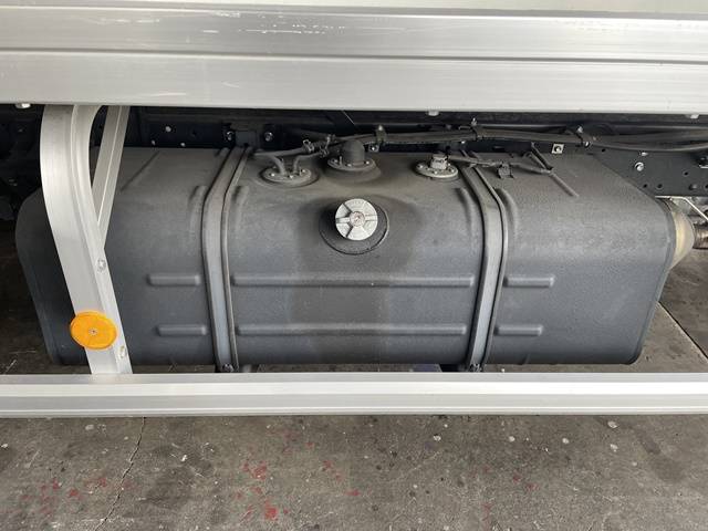 日野デュトロパネルバン小型（2t・3t）[写真18]