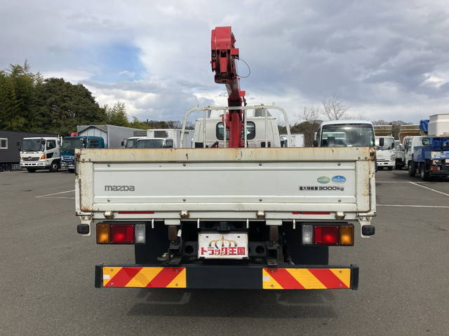 マツダタイタンクレーン4段小型（2t・3t）[写真10]