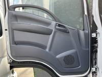 いすゞエルフ冷凍車（冷蔵車）小型（2t・3t）[写真28]