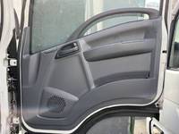 いすゞエルフ冷凍車（冷蔵車）小型（2t・3t）[写真29]