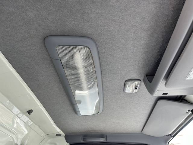 いすゞエルフ冷凍車（冷蔵車）小型（2t・3t）[写真34]