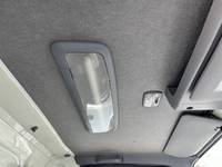 いすゞエルフ冷凍車（冷蔵車）小型（2t・3t）[写真34]