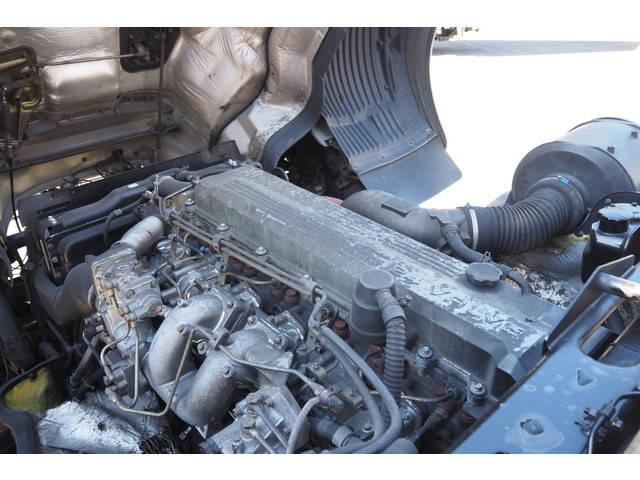 三菱ふそうスーパーグレートトレーラーヘッド（トラクターヘッド）大型（10t）[写真24]