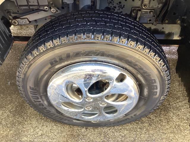 日産アトラス平ボディ小型（2t・3t）[写真11]