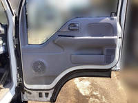 日産アトラス平ボディ小型（2t・3t）[写真25]