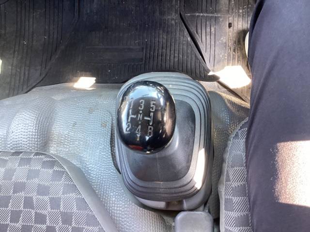 日産アトラス平ボディ小型（2t・3t）[写真31]