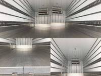 いすゞフォワード冷凍車（冷蔵車）中型（4t）[写真11]