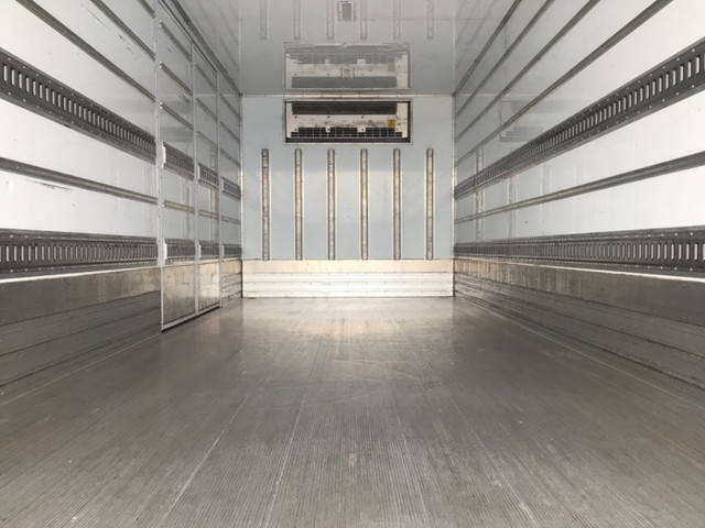 いすゞフォワード冷凍車（冷蔵車）中型（4t）[写真12]