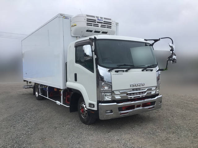 いすゞフォワード冷凍車（冷蔵車）中型（4t）[写真03]