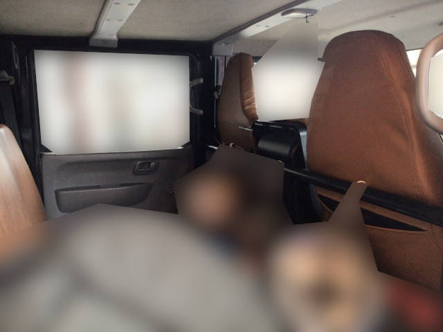 三菱ふそうキャンターダブルキャブ（Wキャブ）小型（2t・3t）[写真18]