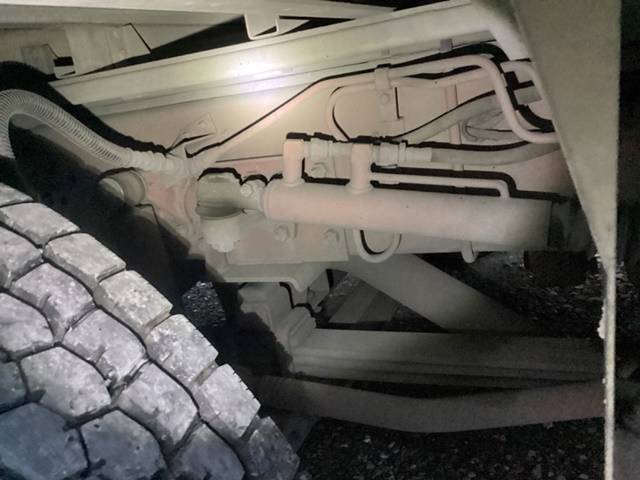 いすゞギガアルミウイング大型（10t）[写真18]