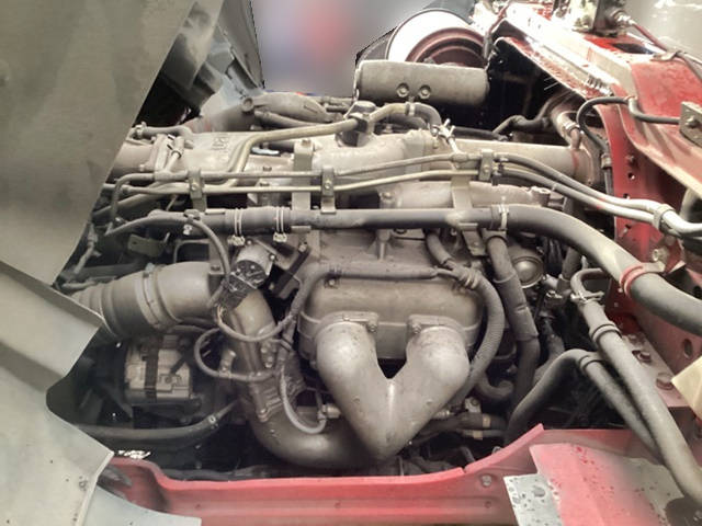 いすゞギガアルミウイング大型（10t）[写真21]