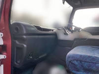 いすゞギガアルミウイング大型（10t）[写真25]