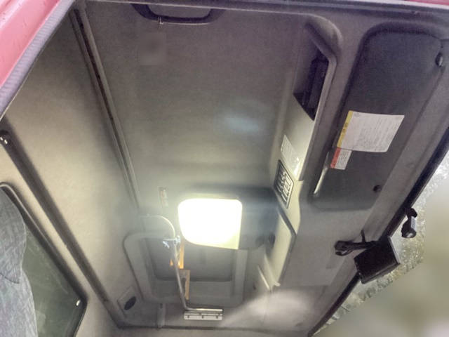 いすゞギガアルミウイング大型（10t）[写真26]