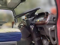 いすゞギガアルミウイング大型（10t）[写真28]