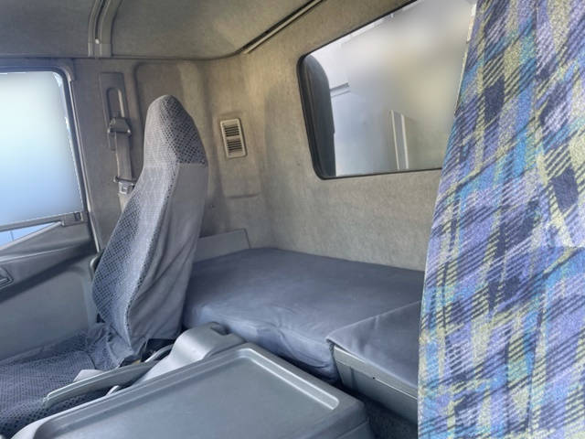 三菱ふそうファイターアルミウイング中型（4t）[写真30]